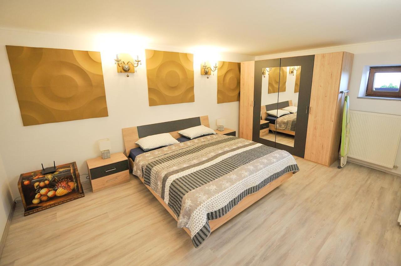 Apartments Jernej With Onsite Wellness Brezice Exterior photo